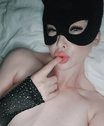 В Москве я создам для тебя незабываемую атмосферу. У меня есть множество услуг, чтобы сделать встречу с тобой по-настоящему особенной 😏. Мои возможности безграничны, и я готова раскрыться для тебя полностью. Моя внешность идеальна, и мои фото это доказывают 😘. Доверься моим мягким рукам и позволь мне показать, что такое настоящее удовольствие 💋. У меня есть отличные отзывы от предыдущих клиентов, которые оценили мои навыки и мою страсть. Со мной ты можешь расслабиться и насладиться моментами безмятежности. Жду тебя в Москве, чтобы превратить встречу в незабываемый опыт! 🌟 4349, 35 лет